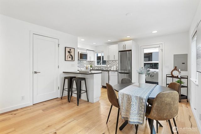 7009 Alonzo Avenue NW, Seattle, WA 98117