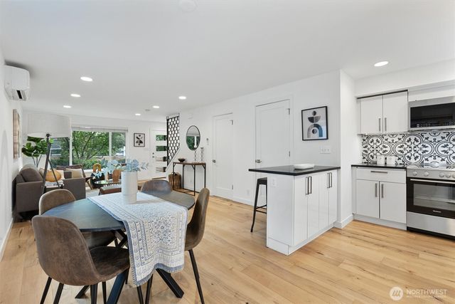 7009 Alonzo Avenue NW, Seattle, WA 98117