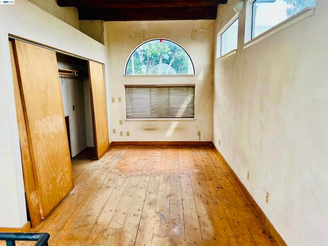 3308 Loma Vista Way, Oakland, CA 94619