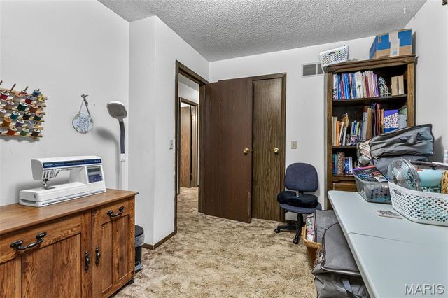 522 Yosemite Street, Farmington, MO 63640