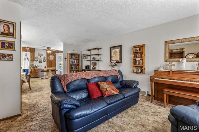 522 Yosemite Street, Farmington, MO 63640