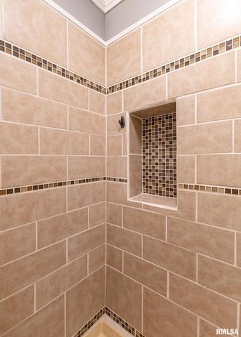 3907 44TH Street, Rock Island, IL 61201