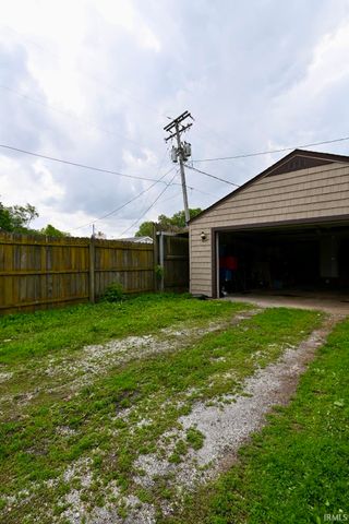521 E Jackson Street, Mulberry, IN 46058