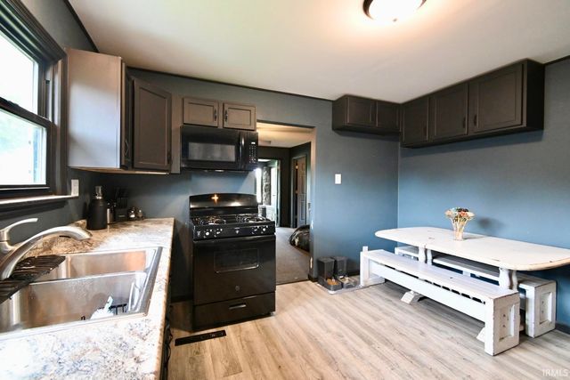 521 E Jackson Street, Mulberry, IN 46058
