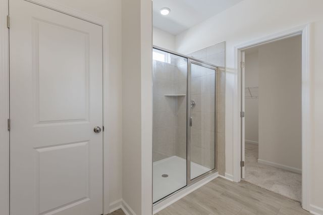 572 Nightengale Ridge Dr, Columbia, TN 38401