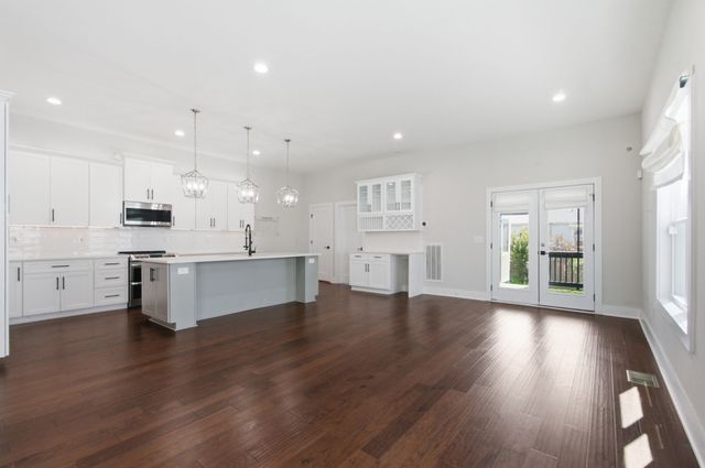 431 Croley Dr, Nashville, TN 37209
