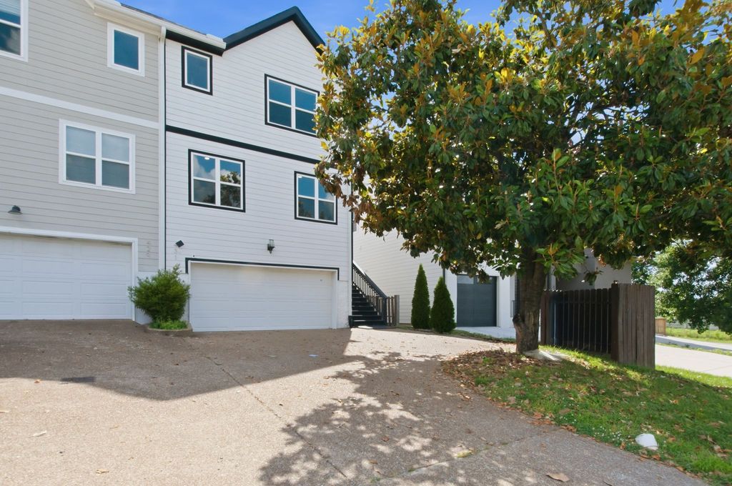 431 Croley Dr, Nashville, TN 37209