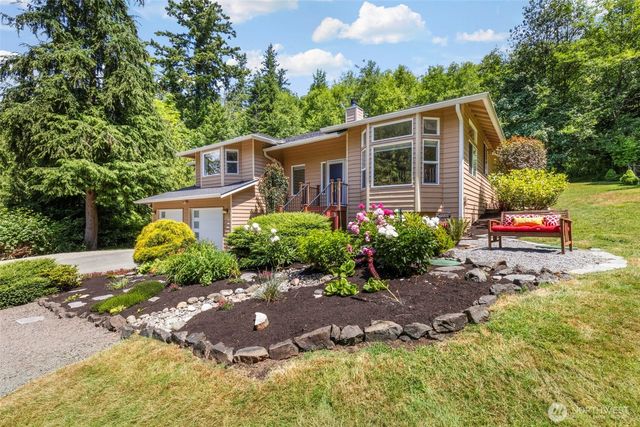 1852 NW Lutes Road, Poulsbo, WA 98370