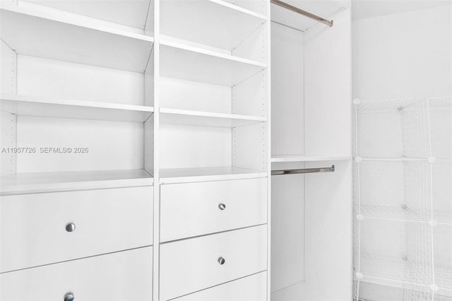 60 SW 13th St 3400, Miami, FL 33130