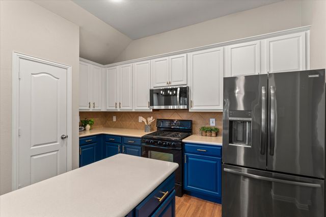 2037 Michelle Creek Drive, Little Elm, TX 75068