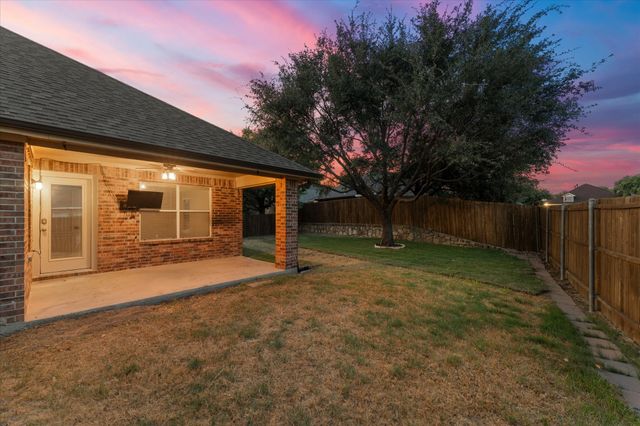 2037 Michelle Creek Drive, Little Elm, TX 75068