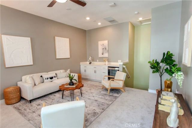 130 Waypoint, Tustin, CA 92782