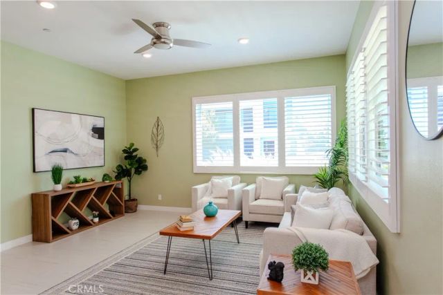 130 Waypoint, Tustin, CA 92782