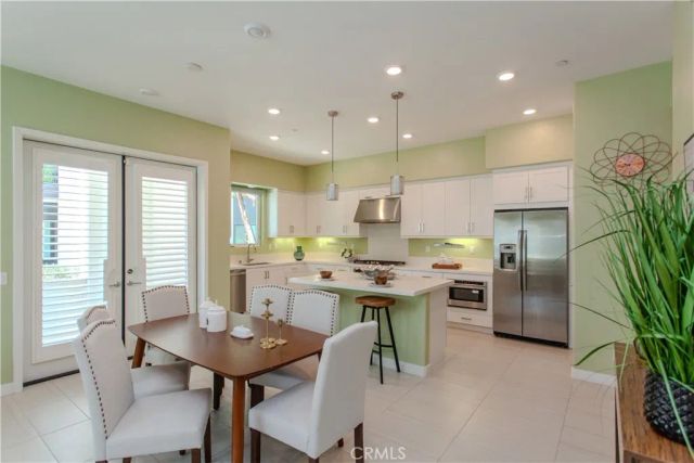 130 Waypoint, Tustin, CA 92782