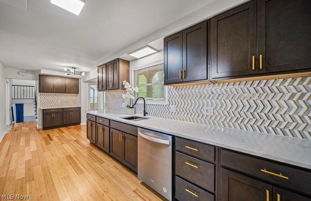 1066 Eastlawn Drive, Highland Heights, OH 44143