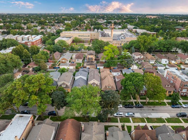 5319 W Cullom Avenue, Chicago, IL 60641