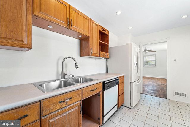 1417 MAPLE AVE, Haddon Heights, NJ 08035