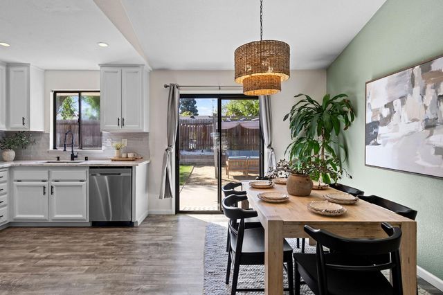 912 Portside Cir, Roseville, CA 95678