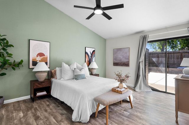 912 Portside Cir, Roseville, CA 95678