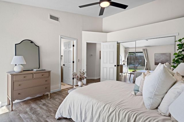 912 Portside Cir, Roseville, CA 95678