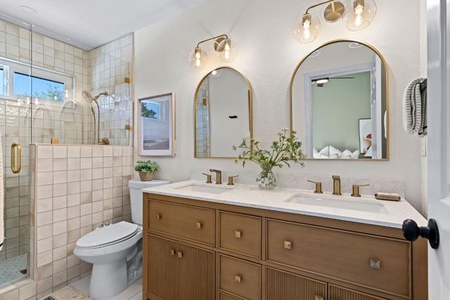 912 Portside Cir, Roseville, CA 95678