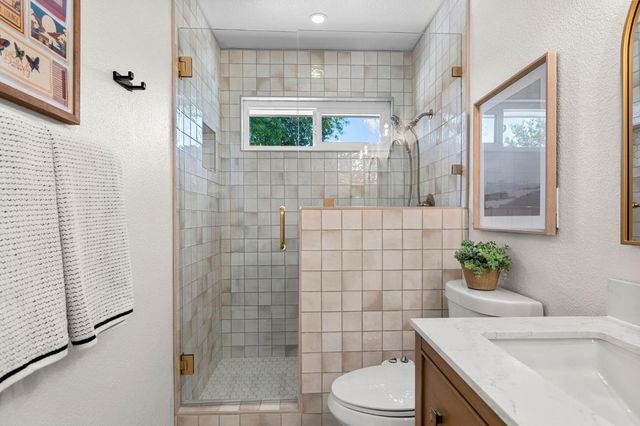 912 Portside Cir, Roseville, CA 95678