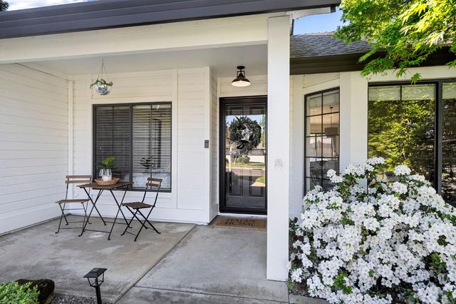 912 Portside Cir, Roseville, CA 95678