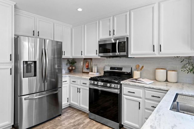 912 Portside Cir, Roseville, CA 95678