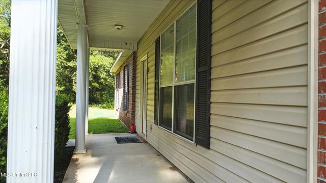 16 Tripp Lane, Carriere, MS 39426