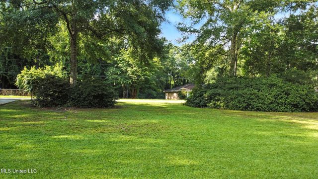 16 Tripp Lane, Carriere, MS 39426