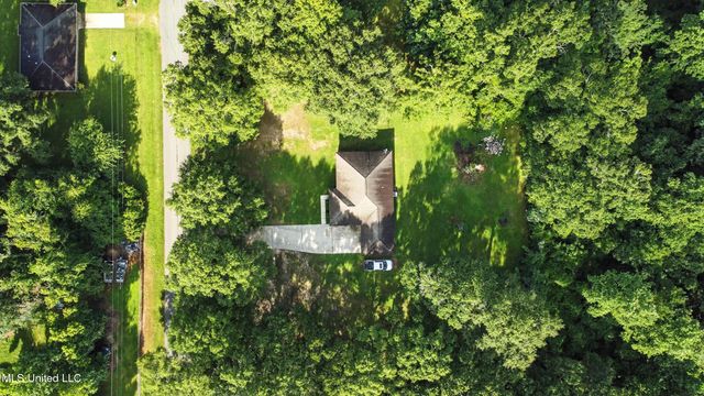 16 Tripp Lane, Carriere, MS 39426