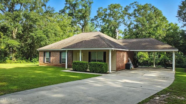16 Tripp Lane, Carriere, MS 39426