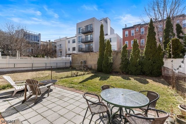 351 8Th St 1R, Jersey City, NJ 07302