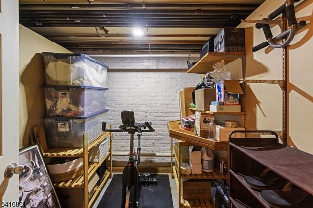 351 8Th St 1R, Jersey City, NJ 07302