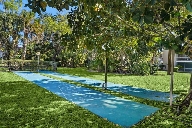 3511 Inverrary Drive 208, Lauderhill, FL 33319