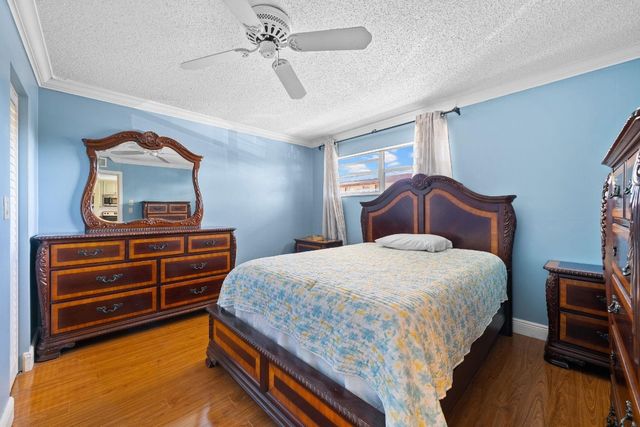 3511 Inverrary Drive 208, Lauderhill, FL 33319