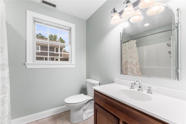20 Wheelock Avenue, Cranston, RI 02920