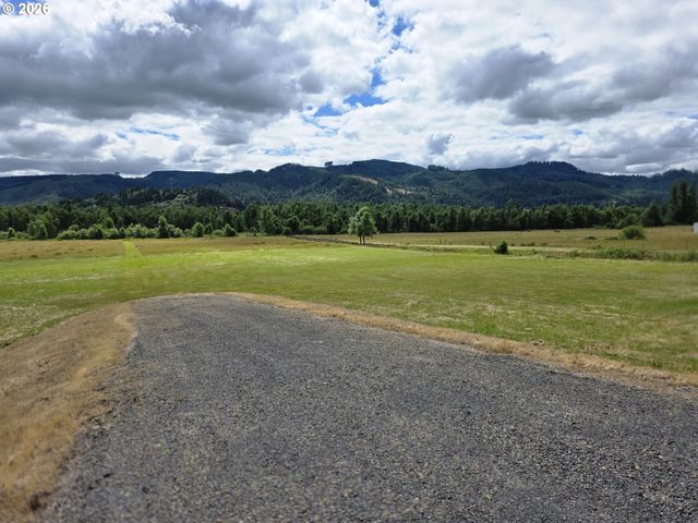 Hill Rd, Springfield, OR 97478