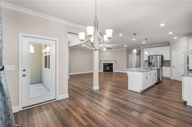 5086 Watchmans Cove, Gainesville, GA 30504