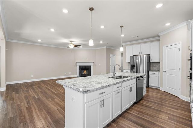 5086 Watchmans Cove, Gainesville, GA 30504