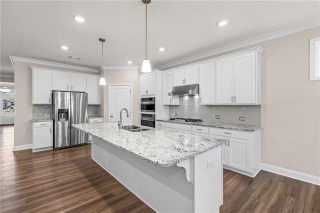 5086 Watchmans Cove, Gainesville, GA 30504