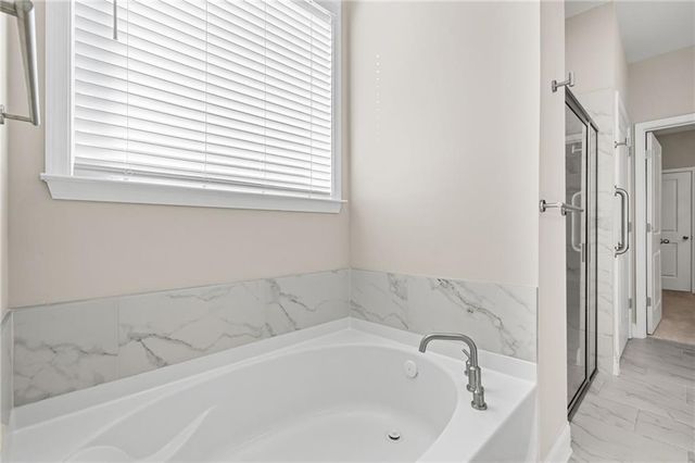 5086 Watchmans Cove, Gainesville, GA 30504