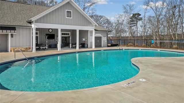 5086 Watchmans Cove, Gainesville, GA 30504