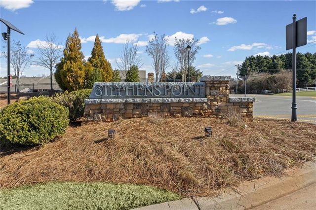 5086 Watchmans Cove, Gainesville, GA 30504