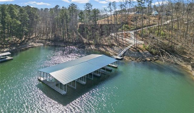 5086 Watchmans Cove, Gainesville, GA 30504