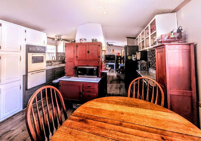 16 Harbourt Drive, Winchester, NH 03470