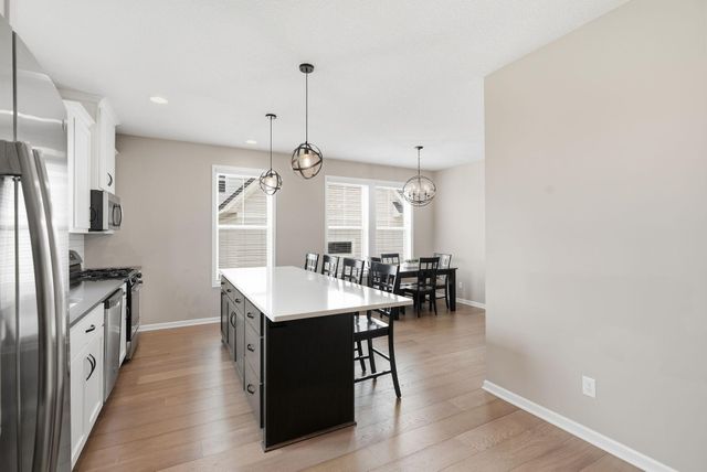 16229 Duskwood Trail, Lakeville, MN 55044
