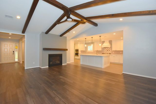 10802 Meadow Lake Lane, Houston, TX 77042