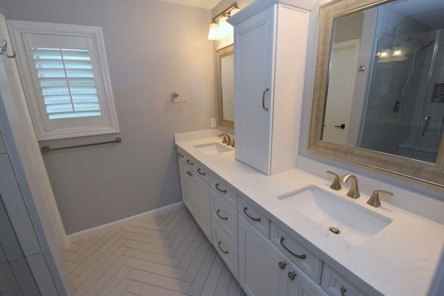 10802 Meadow Lake Lane, Houston, TX 77042