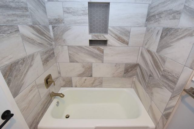 10802 Meadow Lake Lane, Houston, TX 77042